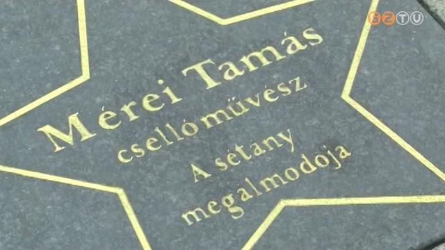 Csillagot kapott Mrei Tams az Iseum eltti stnyon