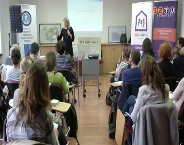 Szakembereket k�peznek a Barnahus-programba