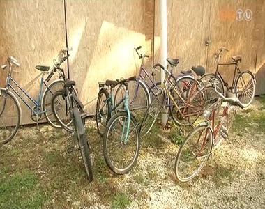 Bicikliadom�nyokat v�r a szombathelyi karit�sz