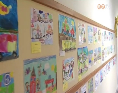 K�zleked�sbiztons�g gyermekszemmel c�mmel ny�lt ki�ll�t�s a Gyermekek H�z�ban