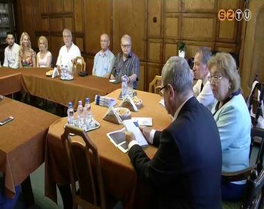 Egészségfejlesztési füzetet mutattak be a Markusovszky Kórházban Egészségfejlesztési füzetet mutattak be a Markusovszky Kórházban