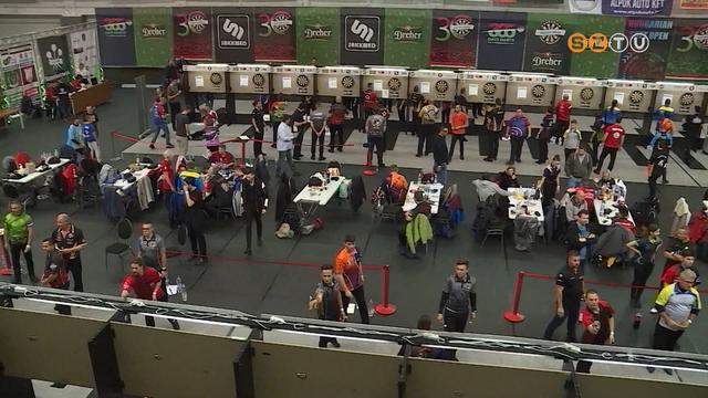 Kovács Patrik dartsjátékos tarolt Szombathelyen Kovács Patrik dartsjátékos tarolt Szombathelyen