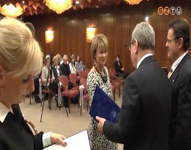 C�mzetes f�orvosok lettek