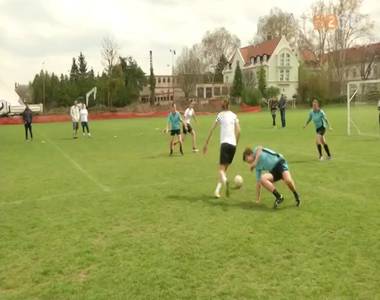 N�i labdar�g� di�kolimpia v�rosi fin�l�