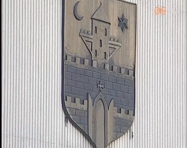 Seg�teni a v�rosban munk�t ad� c�geket �s takar�kosan gazd�lkodni