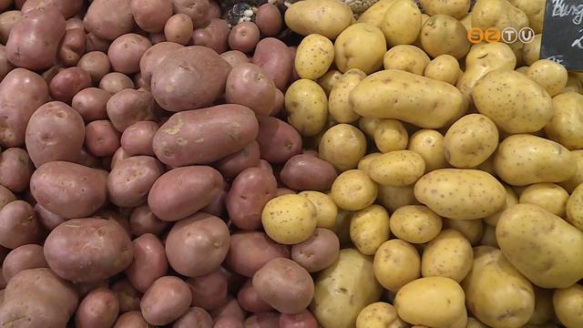 Stabilan próbálják tartani a burgonya árát a szombathelyi piac zöldségkereskedői