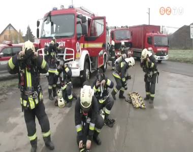 Fiktív veszélyhelyzetban gyakorlatoztak a tűzoltók egy Pálya utcai üzemben Fiktív veszélyhelyzetban gyakorlatoztak a tűzoltók egy Pálya utcai üzemben