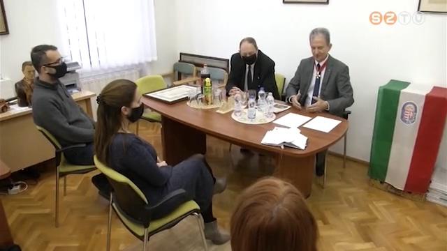 100  ves a Vitzi rend