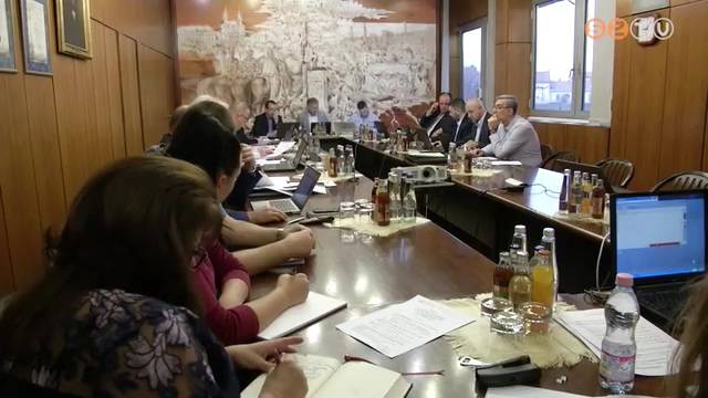 �l�sezett a v�rosstrat�giai bizotts�g