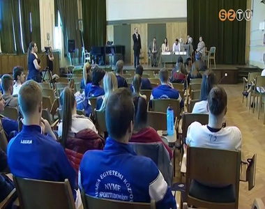 Sporttudom�nyi szakmai nap az egyetemen