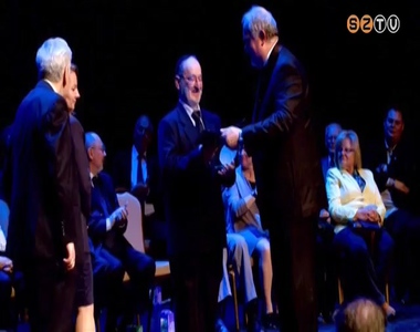 Antirasszista d�jat kapott a Szombathelyi Zsid� Hitk�zs�g