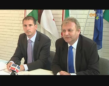 A fels�oktat�sr�l besz�lt szombathelyi t�j�koztat�j�n Hiller Istv�n