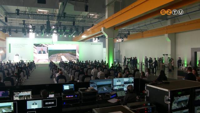 Gyáravató - Elektromos autókhoz gyárt alkatrészeket a Schaeffler, 150 új munkahely jön létre Gyáravató - Elektromos autókhoz gyárt alkatrészeket a Schaeffler, 150 új munkahely jön létre