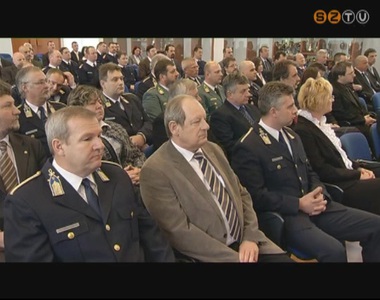 �nnepi �llom�nygy�l�s a rend�rs�gen