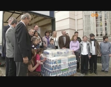 2 tonn�nyi �lelmiszeradom�ny �rkezett egy �lelmiszerkereskedelmi c�g j�volt�b�l Vas megy�be