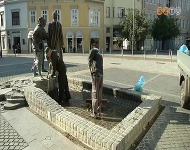 T�lies�tik a v�ros sz�k�k�tjait