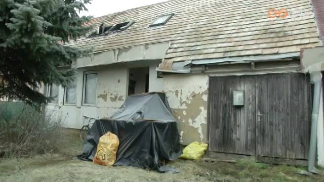 Probl�m�k sor�t veti fel a Ny�rfa utca egyik h�z�ban felhalmozott hullad�k