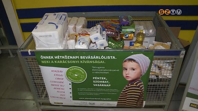 Karácsony előtt tartós élelmiszereket gyűjtenek az áruházakban Karácsony előtt tartós élelmiszereket gyűjtenek az áruházakban
