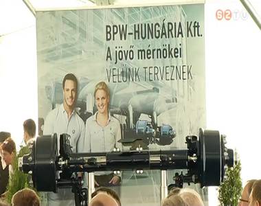 Fenn�ll�s�nak 25. �vfordul�j�t �nnepelte a BPW-Hung�ria Kft.