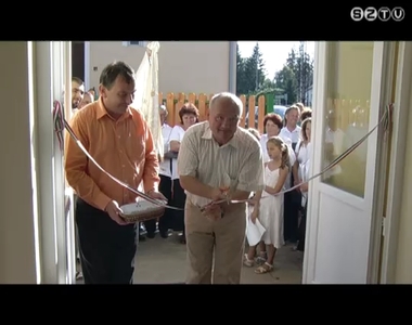Felavatták a Sárga Liliom Alkotó- és Közösségi házat Náraiban Felavatták a Sárga Liliom Alkotó- és Közösségi házat Náraiban