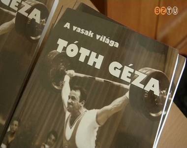 K�nyv jelent meg T�th G�za �let�r�l, p�lyafut�s�r�l