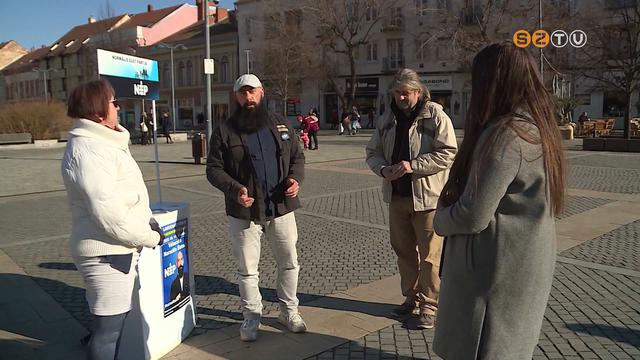 Bemutatkozott Fő téri fórumán a Normális Élet Pártjának jelöltje, Horváth Éva Bemutatkozott Fő téri fórumán a Normális Élet Pártjának jelöltje, Horváth Éva