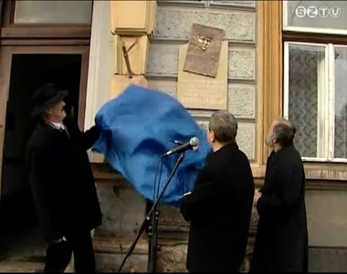 Felavatták Weöres Sándor újraalkotott emléktábláját