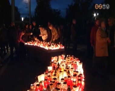 T�bb ezren l�togattak ki a temet�kbe a h�tv�g�n