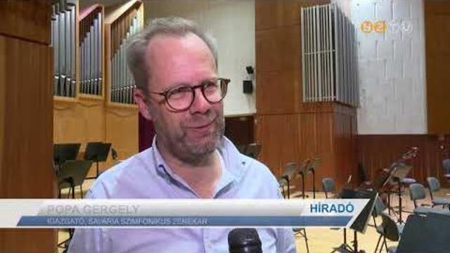 Okoslmpk emelik ki a szlistkat s a zenekart,vizulis jtsokra is kszlnek a Bartk teremben