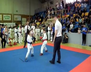 �rmes karate versenyz�k