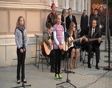 Eml�kez�s az aradi v�rtan�kra