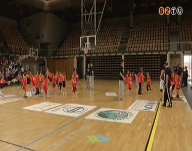 Egy�ves sz�let�snapj�t �nnepelte a Szombathelyi Kos�rlabda Akad�mia