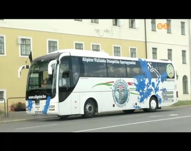 �j aut�busszal gazdagodott az Alig�tor V�zilabda Ut�np�tl�s Sportegyes�let