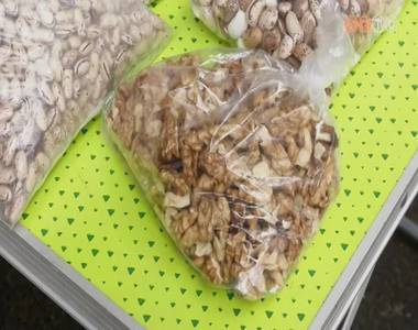 Dr�ga id�n a di� - kev�s termett bel�le a k�rny�ken