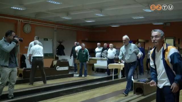 Aranykor�ak �s sz�n�szek tartottak sportnapot