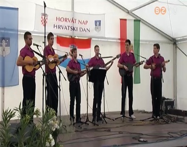 Horv�t napot rendeztek a F� t�ren