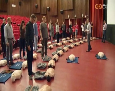 Az AGORA-ban is megtanult�k az �jra�leszt�st