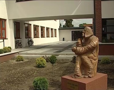Iskolabővítés Táplánszentkereszten
