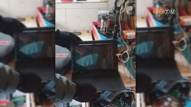 Illegális szoftvereket találtak több autószerelő műhelyben a NAV ellenőrei Illegális szoftvereket találtak több autószerelő műhelyben a NAV ellenőrei