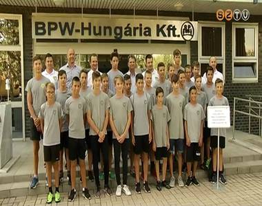 A BPW- Hung�ria Kft vend�gei voltak a Kir�ly Szabadid�sport Egyes�let n�vend�kei