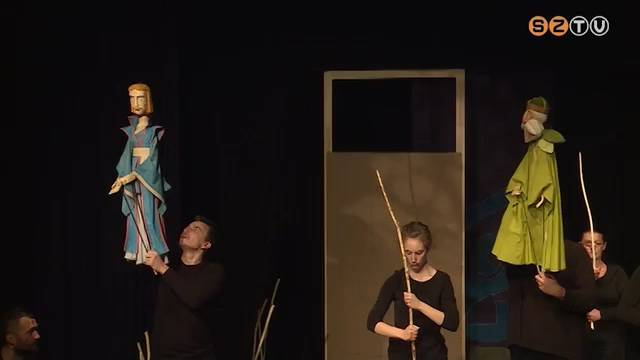 H�rom�g� t�lgyfa t�nd�re