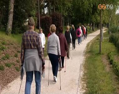 A Cs�nak�z�-t�n�l sportoltak a Nyugd�jas Egyetem r�sztvev�i