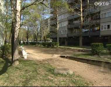 Szépülnek a parkok, játszóterek Szépülnek a parkok, játszóterek