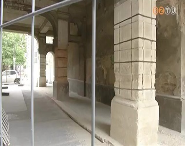 J�l haladnak a munk�latok a Hefele Menyh�rt utcai �tj�r�n�l