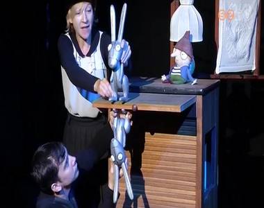 Minden eddigin�l t�bb bemutat�t tartott id�n a Mesebolt B�bsz�nh�z