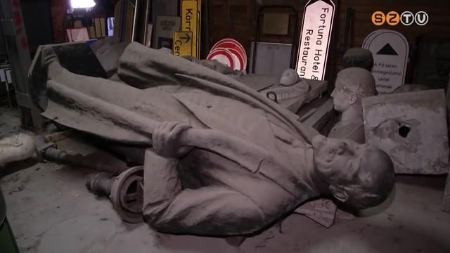 Elad a Lenin-szobor