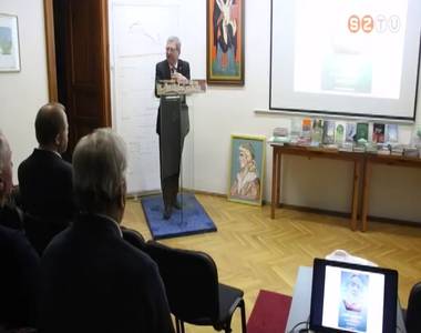 Bemutatt�k Pusk�s Imre k�nyv�t