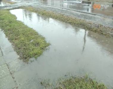 T�bb helyen �ll a v�z a h�tf�i es�z�s k�vetkez�ben