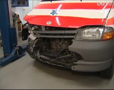 Mentőautó karambolozott Mentőautó karambolozott