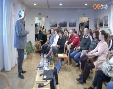 Irodalomtörténeti előadásnak adott otthont a könyvtár Irodalomtörténeti előadásnak adott otthont a könyvtár